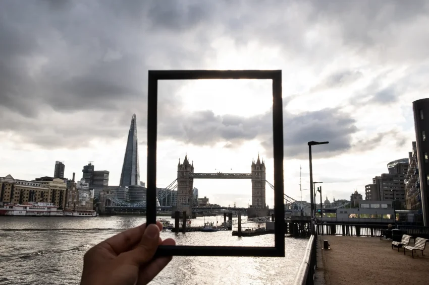 visiting site photo frame